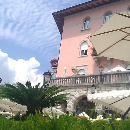 Studio Apartment Vanna - 1St Row To The Sea Opatija Exteriér fotografie