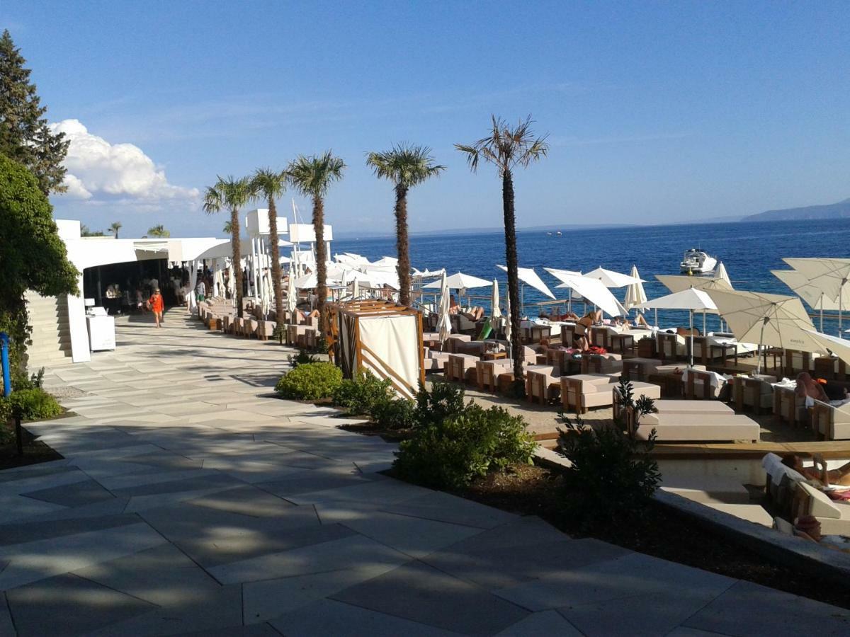 Studio Apartment Vanna - 1St Row To The Sea Opatija Exteriér fotografie